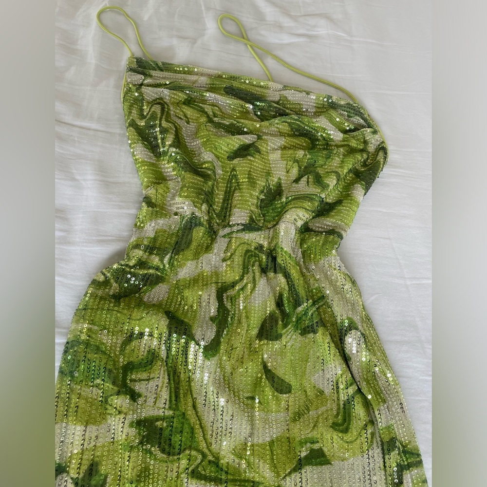 Green Shimmer Bodycon Dress – Size 6 (Medium)